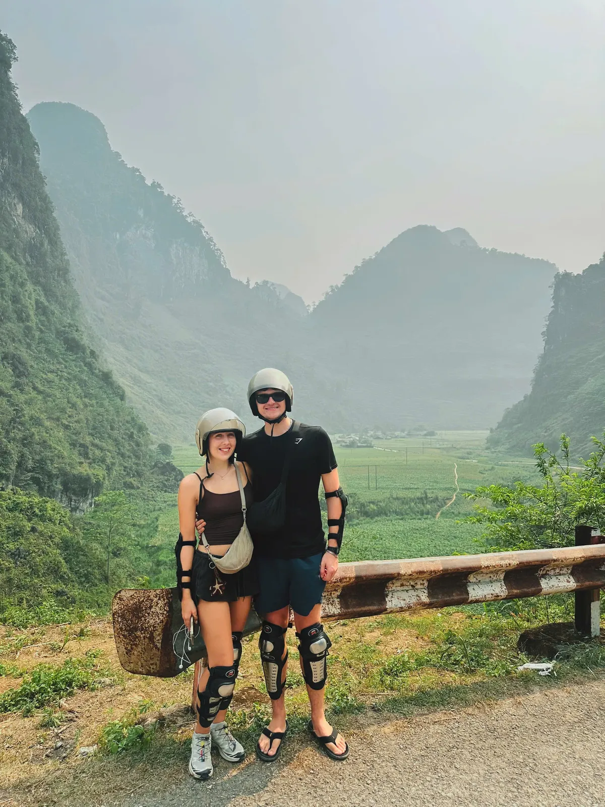 Customer-wear-protective-gear-for-ha-giang-loop